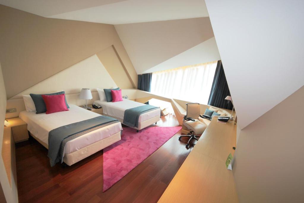 Venue Image 8